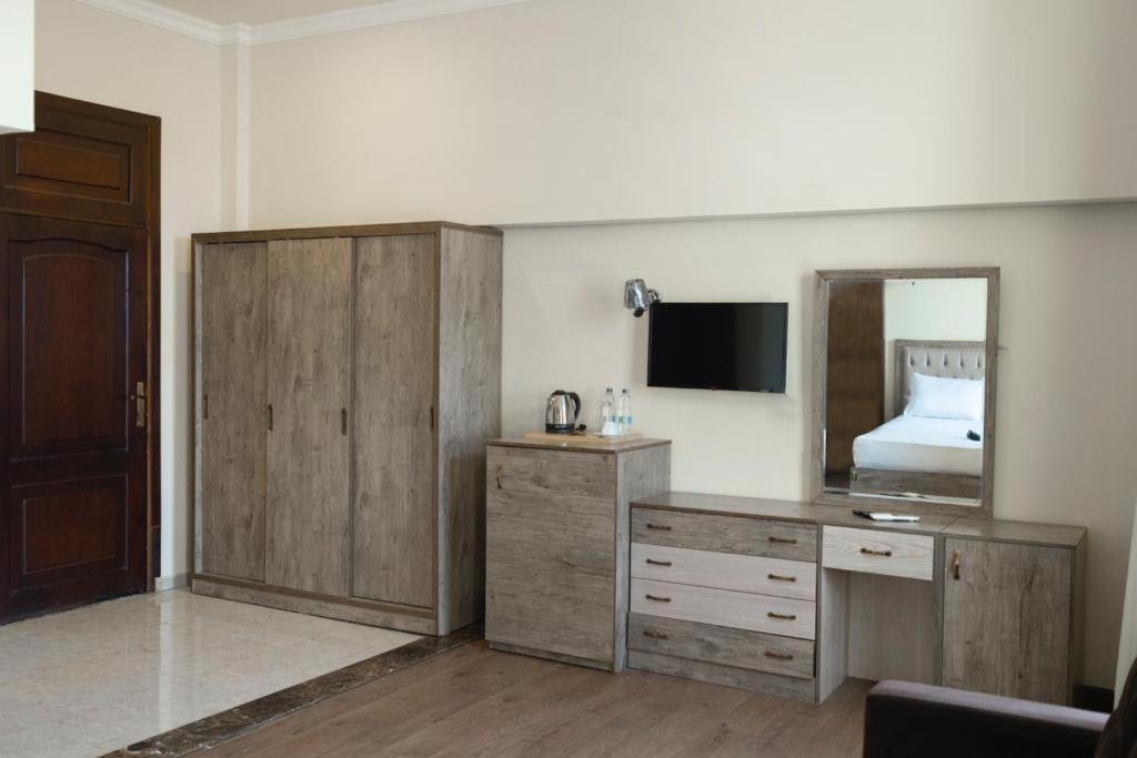 Ultra Loaloa Nile Maadi 4*