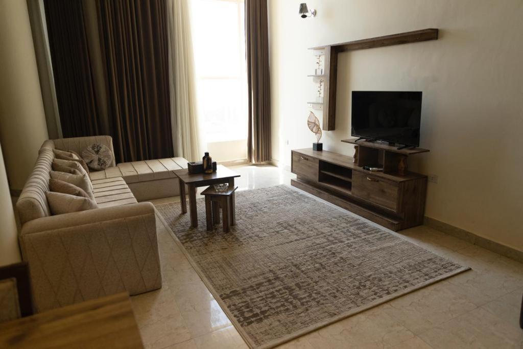 Hotel Ultra Loaloa Nile Maadi Cairo